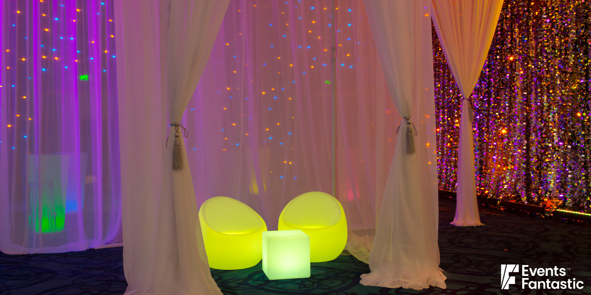 Illuminated Glow Cube For Hire ⋆ Events Fantastic Australia
